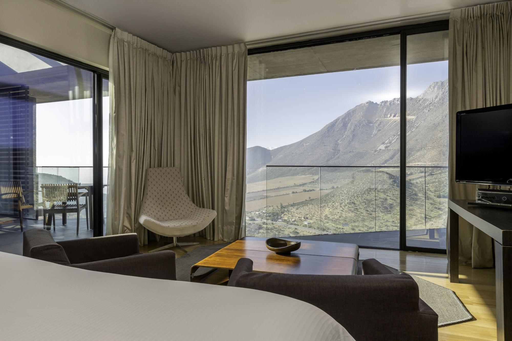 Enjoy Santiago Hotel 5*